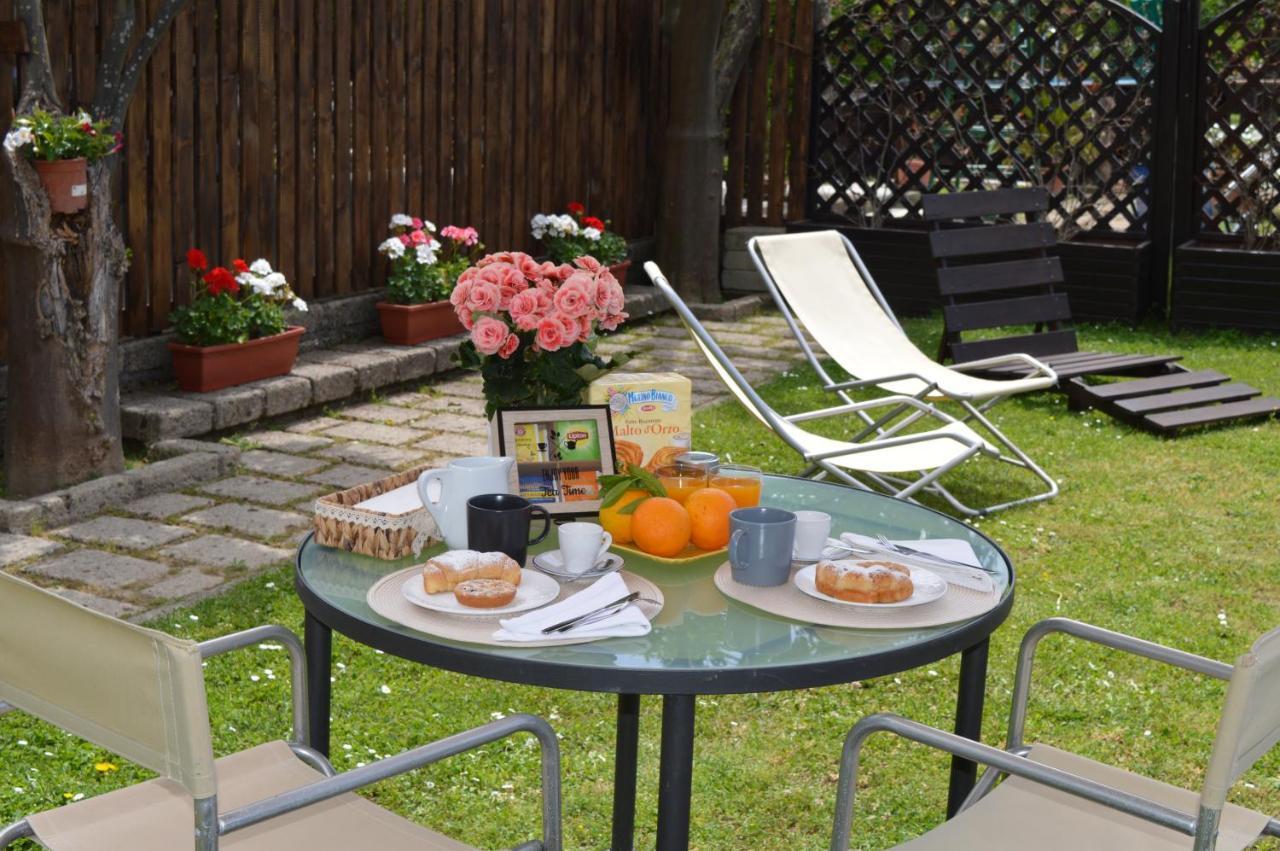 Sara's Sweet Corner Bed and Breakfast Meta Buitenkant foto